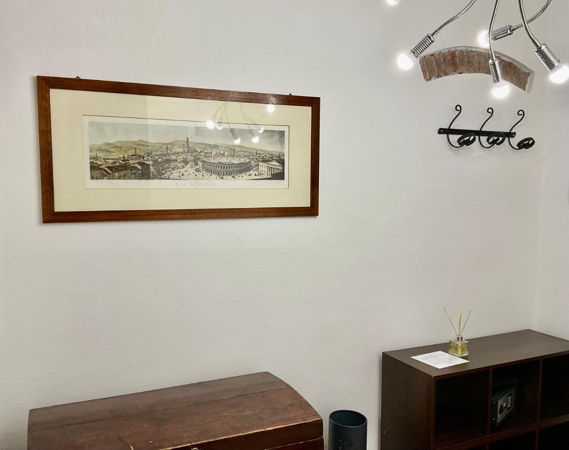 City Centre Life Apartment Βερόνα Εξωτερικό φωτογραφία